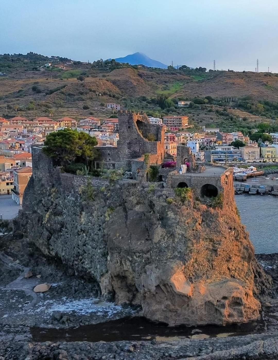 Apartment Inn Aci Castello Exterior photo